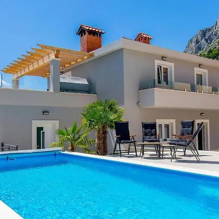 Pool Villa